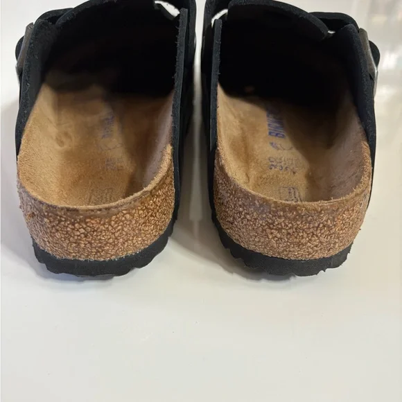 Birkenstock Boston Clogs in Black - Picture 7 of 8